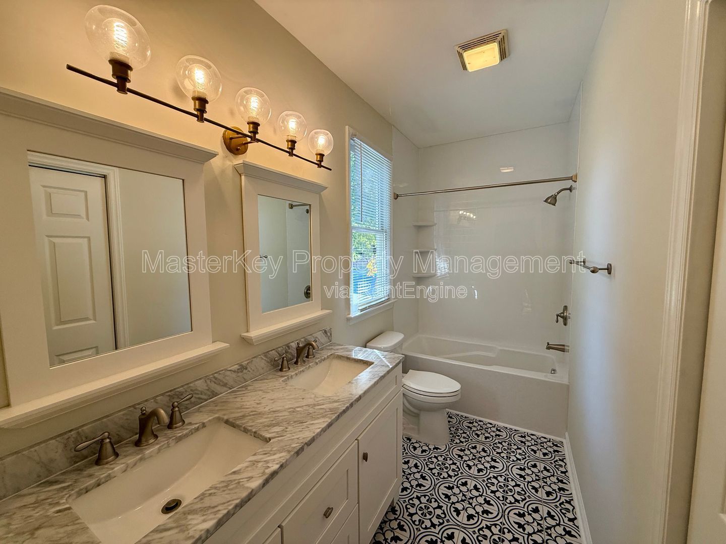 Inviting 2-Bedroom, 2 Bathroom Condo in Holly Springs, NC property image