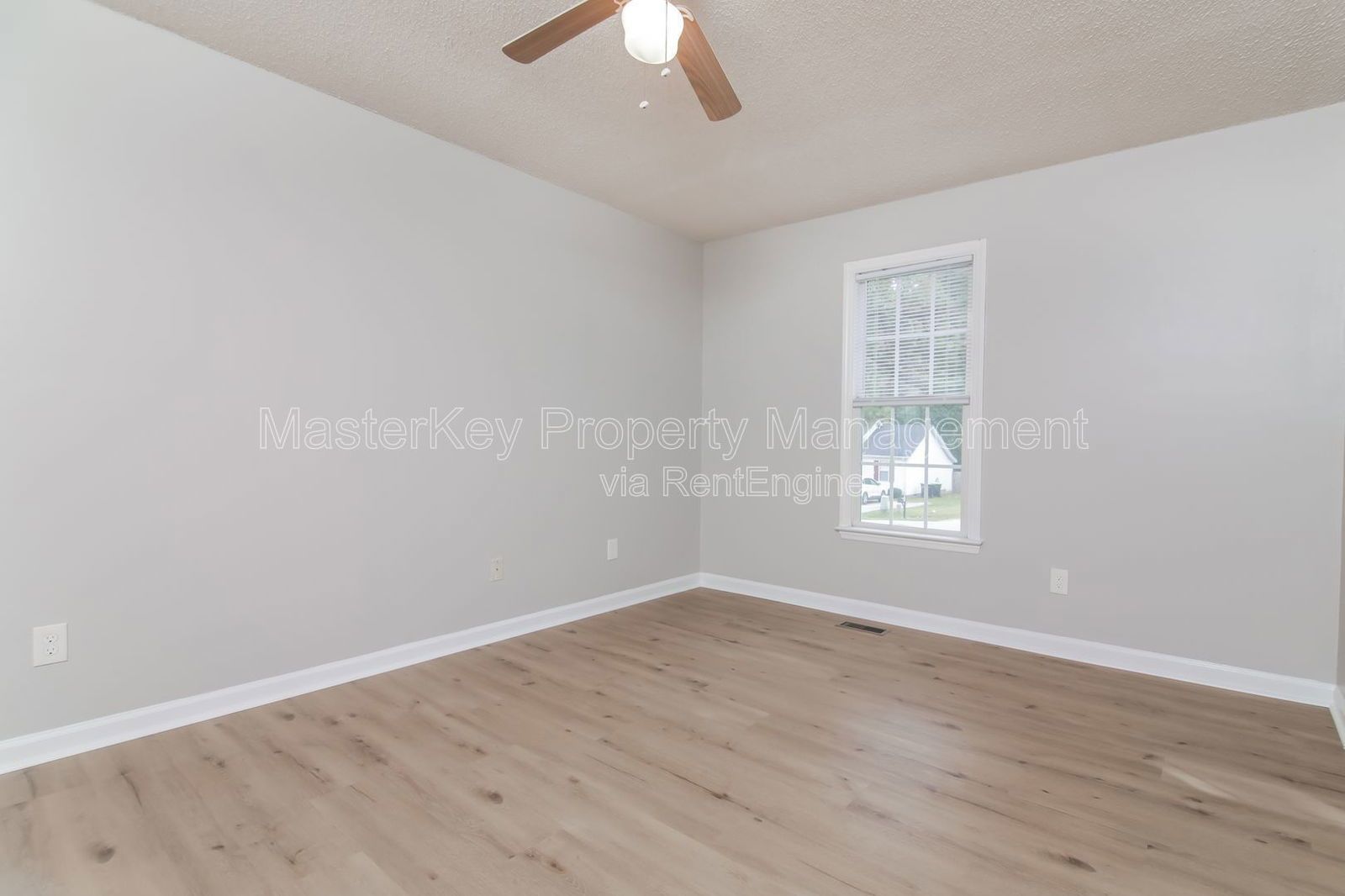 Inviting Ranch Home in Knightdale! $400 off first month's rent with signed lease by Dec 10 and move in before the end of 2025! property image