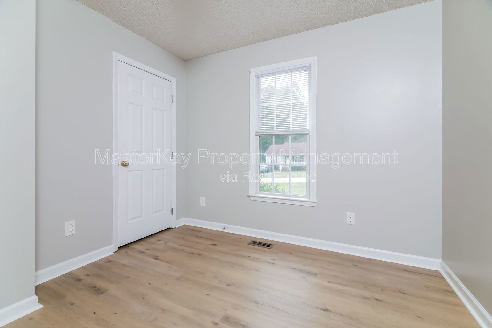 Inviting Ranch Home in Knightdale! $400 off first month's rent with signed lease by Dec 10 and move in before the end of 2025! property image