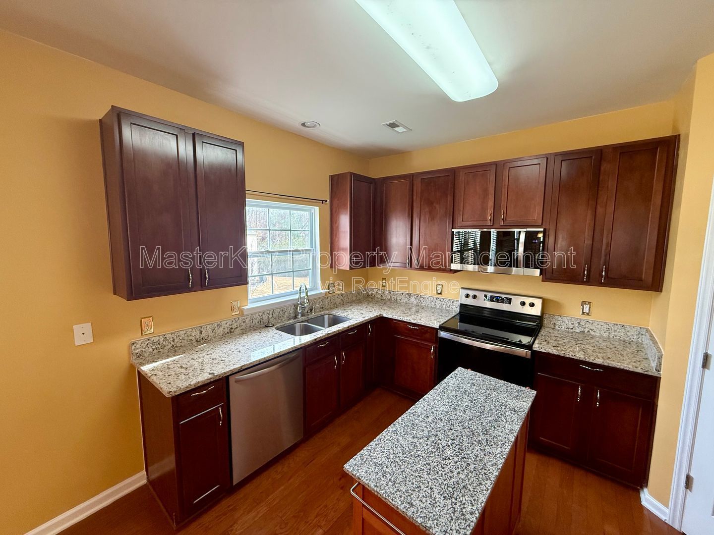 Spacious 4-Bedroom, 2.5 Bathroom Single-Family in Raleigh, NC property image