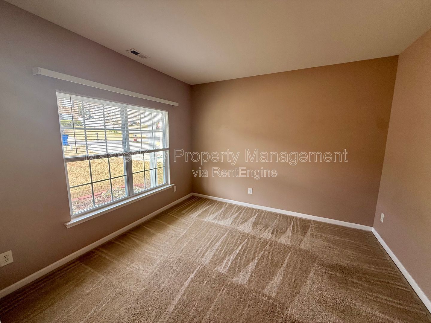 Spacious 4-Bedroom, 2.5 Bathroom Single-Family in Raleigh, NC property image