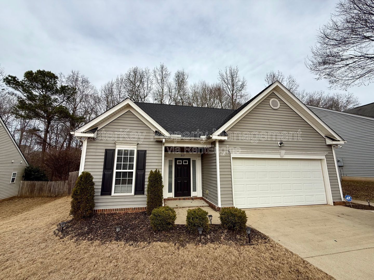 Inviting 3-Bedroom, 2.5 Bathroom Single-Family in Clayton, NC property image