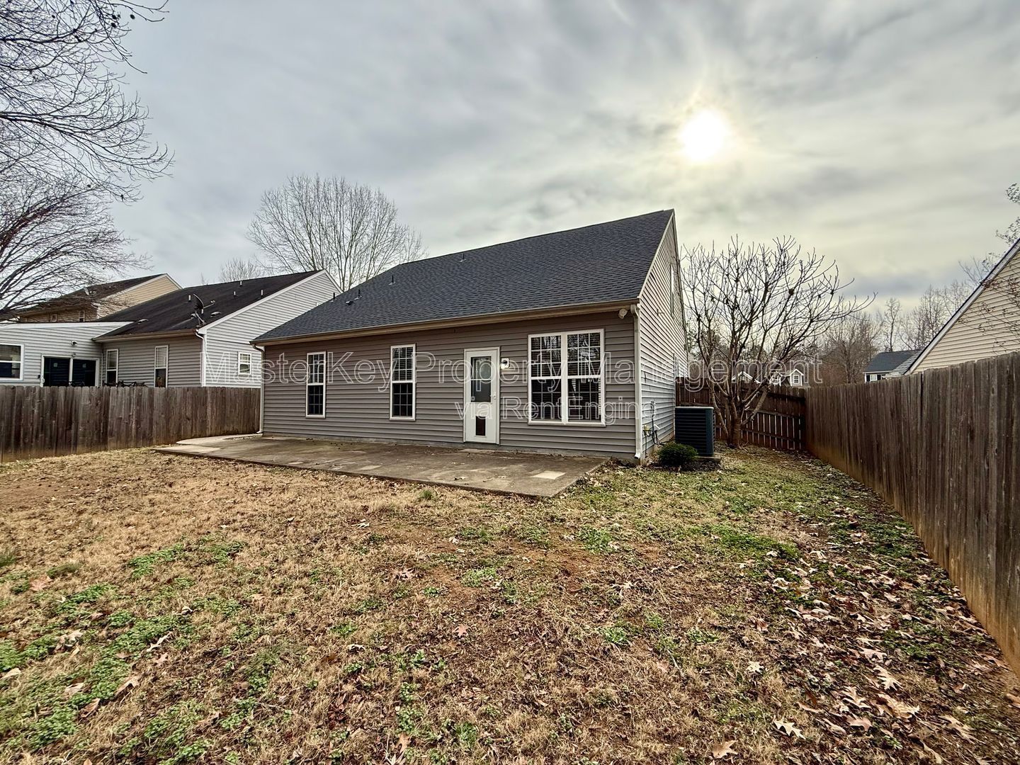 Inviting 3-Bedroom, 2.5 Bathroom Single-Family in Clayton, NC property image