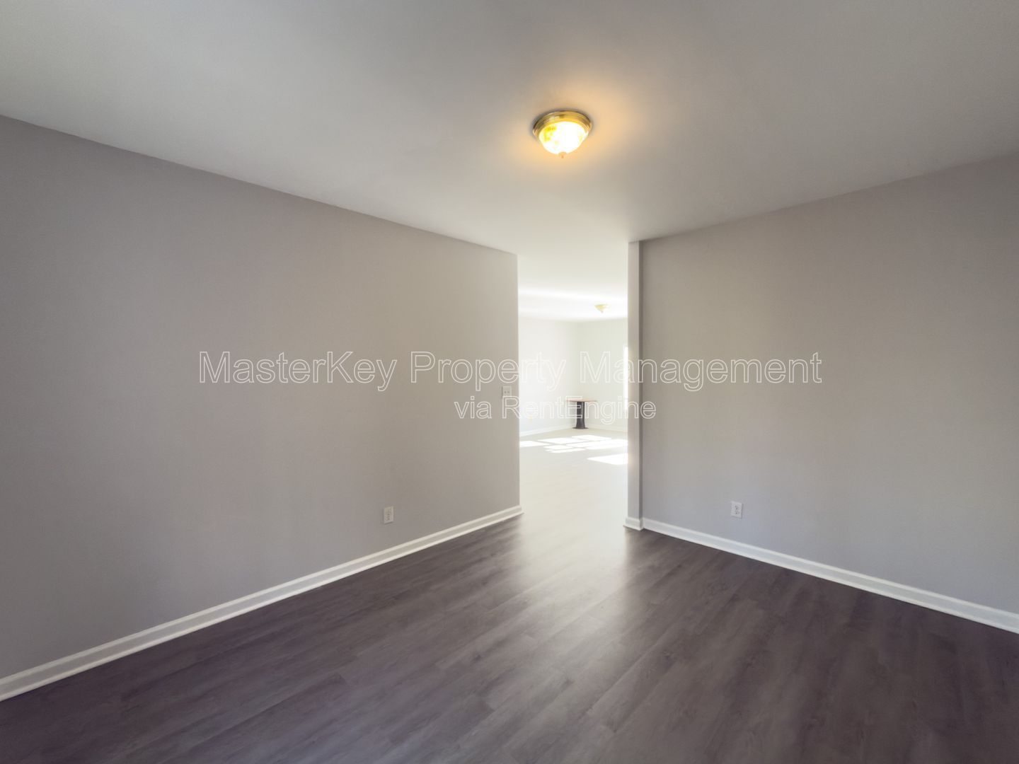 End Unit 3 Bedroom Townhome in Raleigh! property image