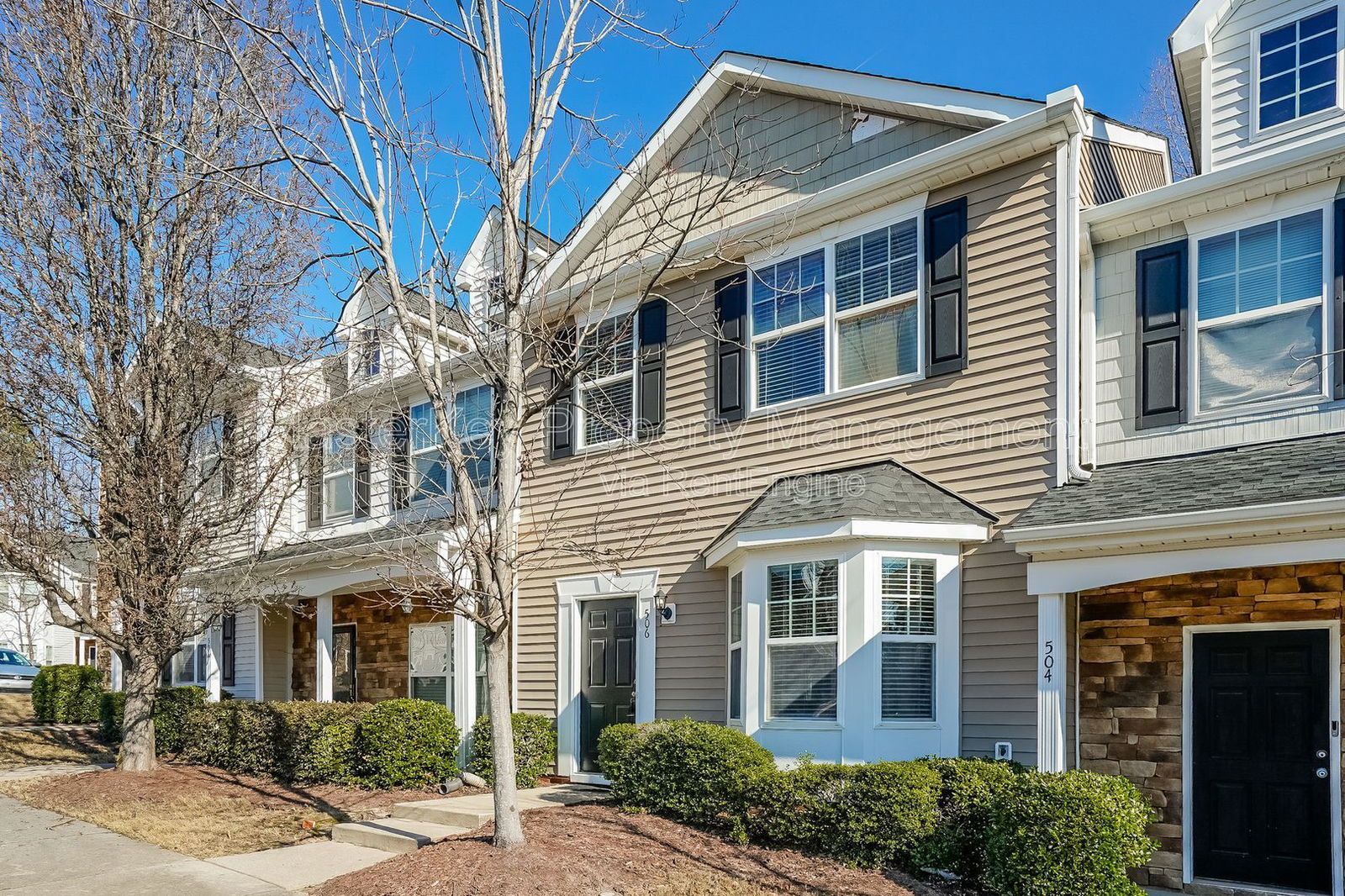 Well Maintained 2 Story Townhome! property image