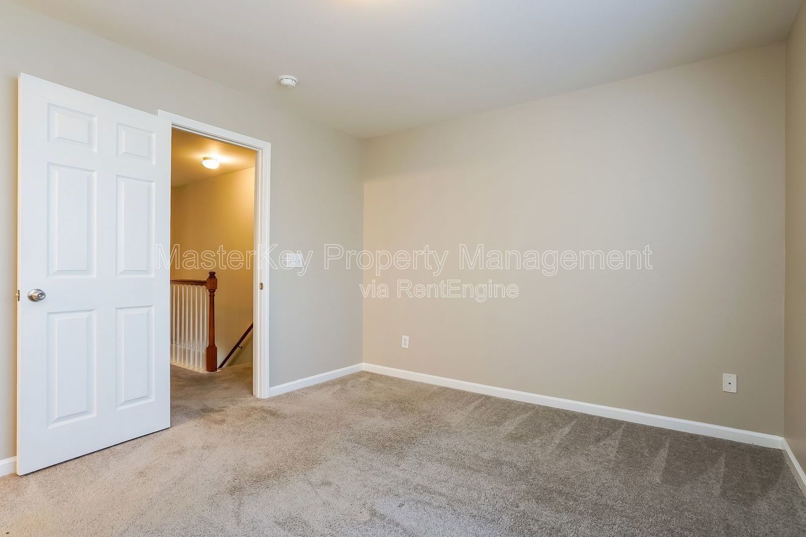 Well Maintained 2 Story Townhome! property image