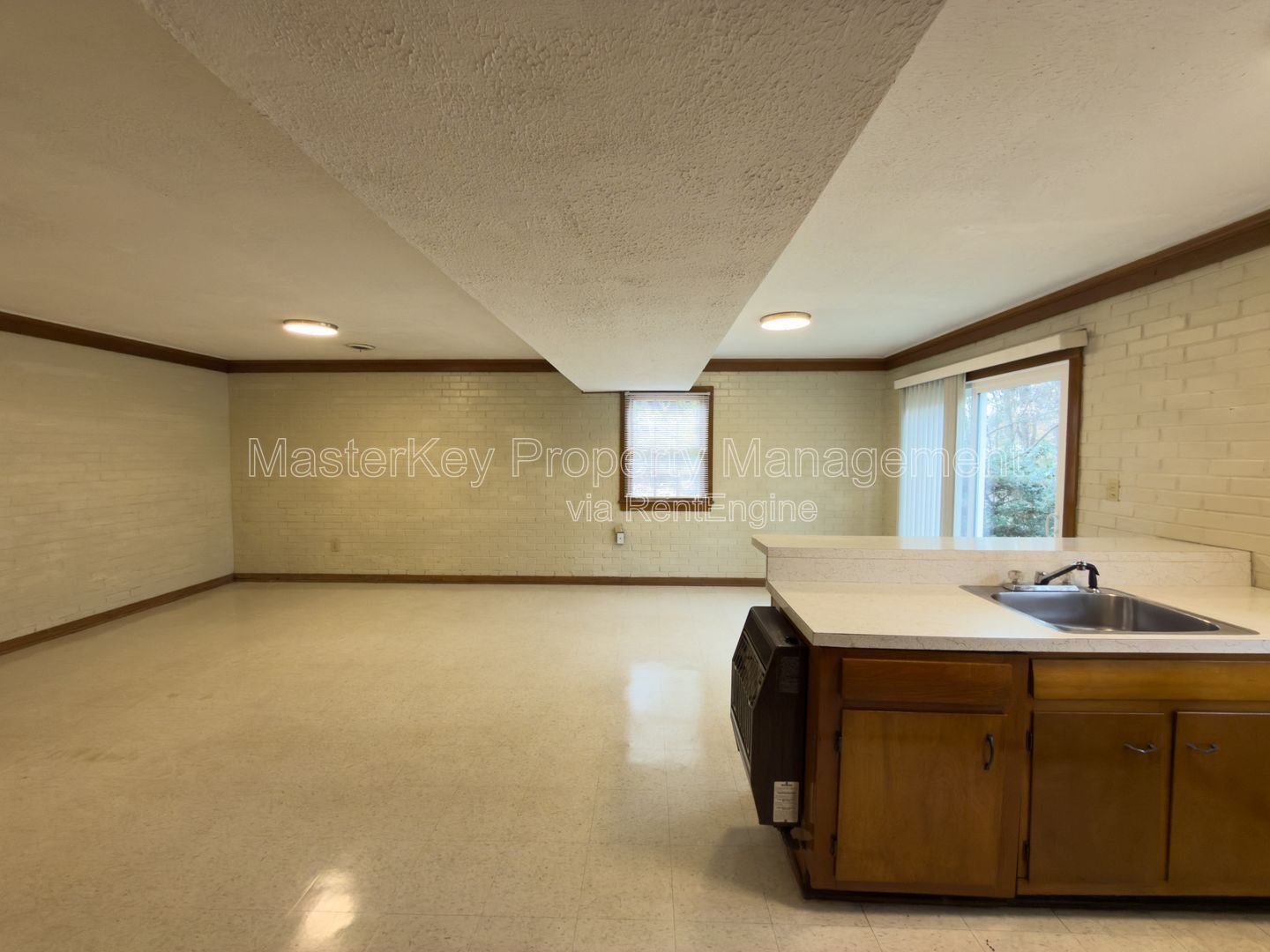 Spacious 4 Bedroom Home in Raleigh! Near North Hills Club! property image