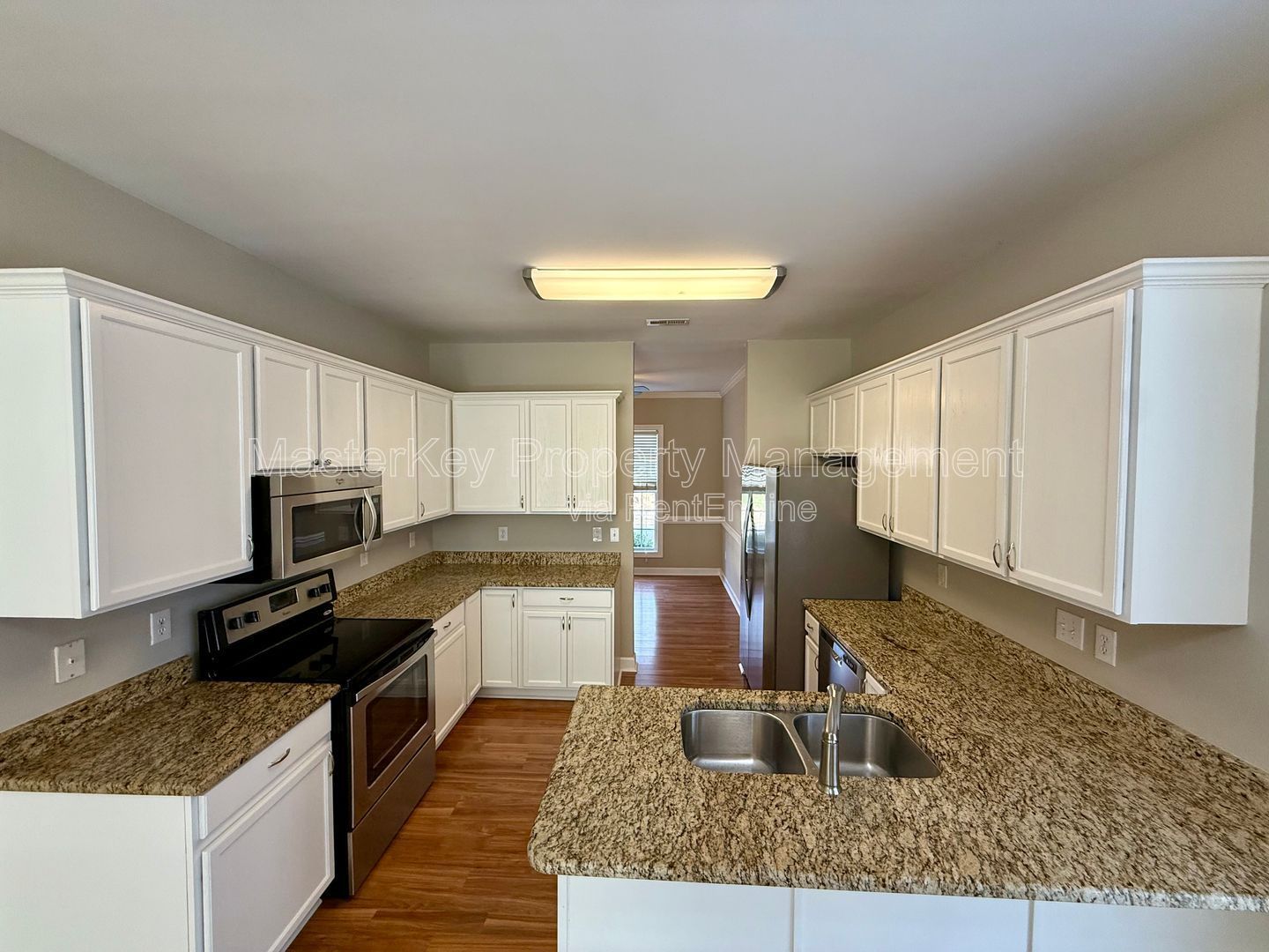 Comfortable 3-Bedroom, 2.5 Bathroom Townhome in Apex, NC property image