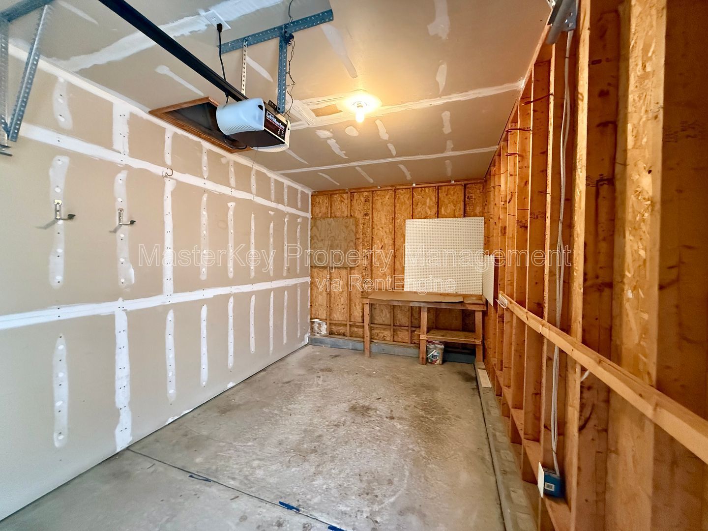 Comfortable 3-Bedroom, 2.5 Bathroom Townhome in Apex, NC property image