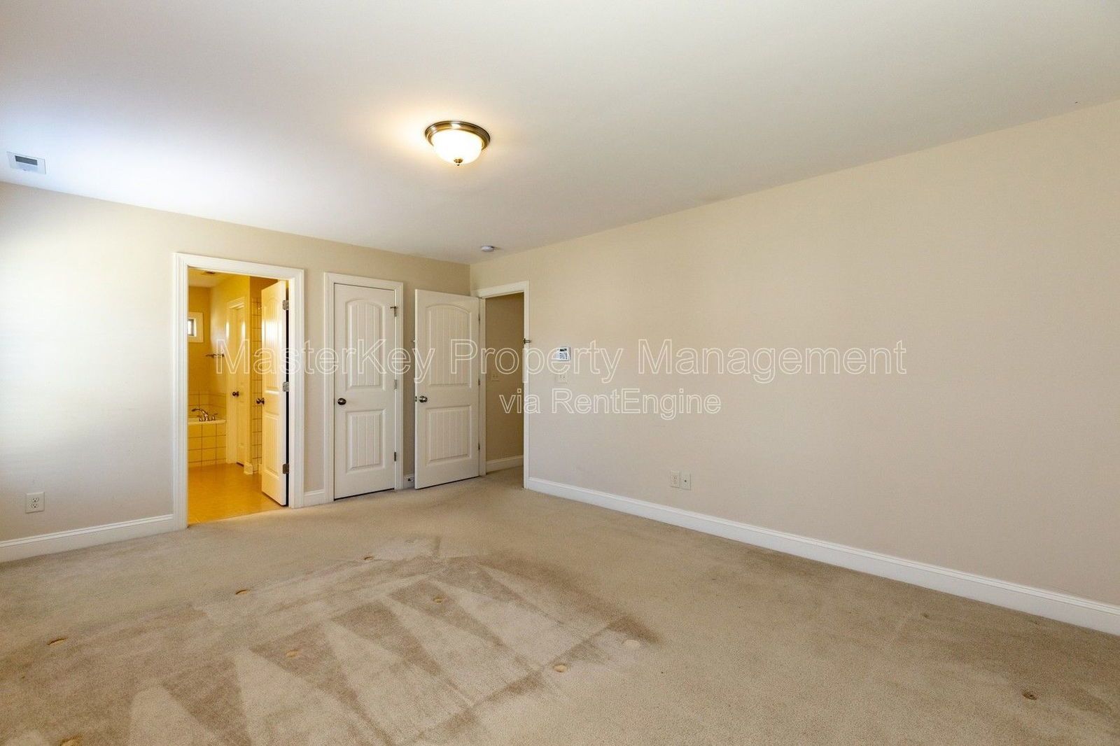 Spacious 4-Bedroom, 2.5 Bathroom Single-Family in Cary, NC property image