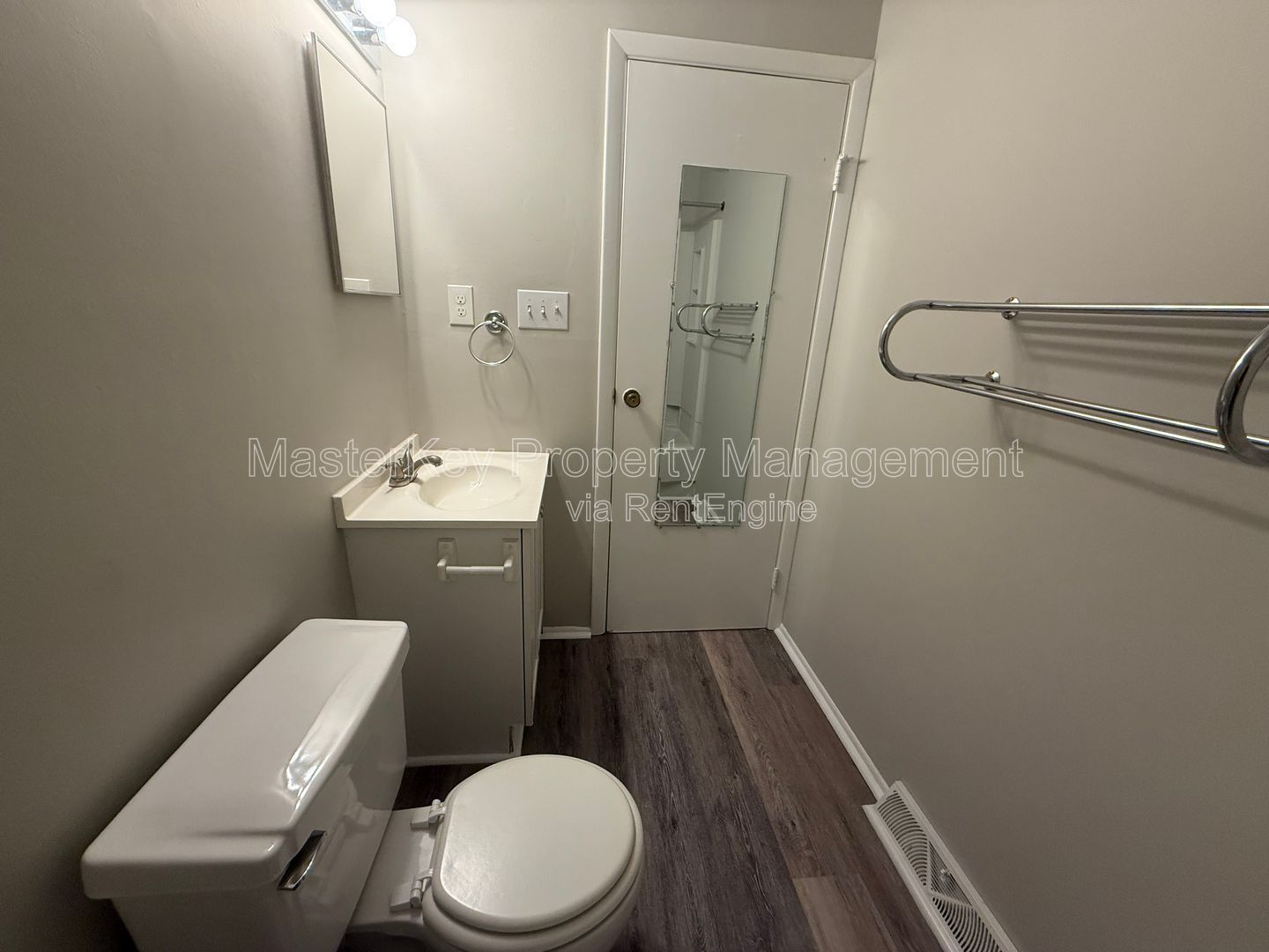 Charming 2-Bedroom, 1-Bathroom Townhome in Cary, NC property image