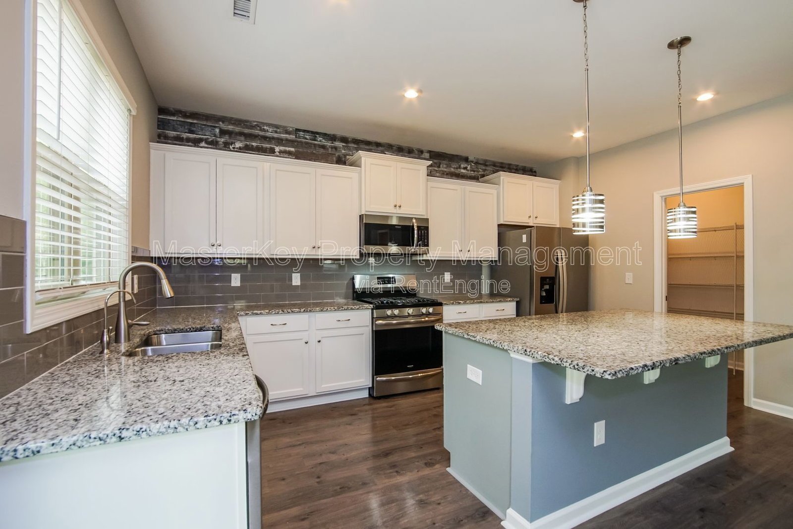 Spacious 4 Bedroom Single Family In Clayton NC!!! property image