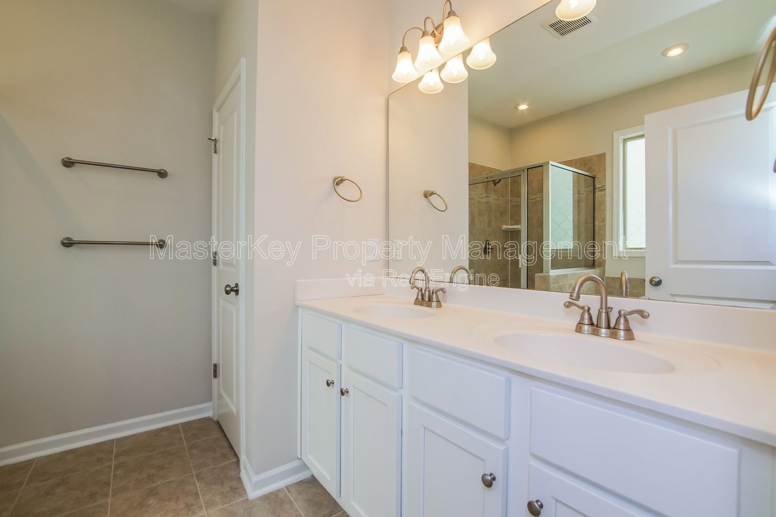 Spacious 4 Bedroom Single Family In Clayton NC!!! property image