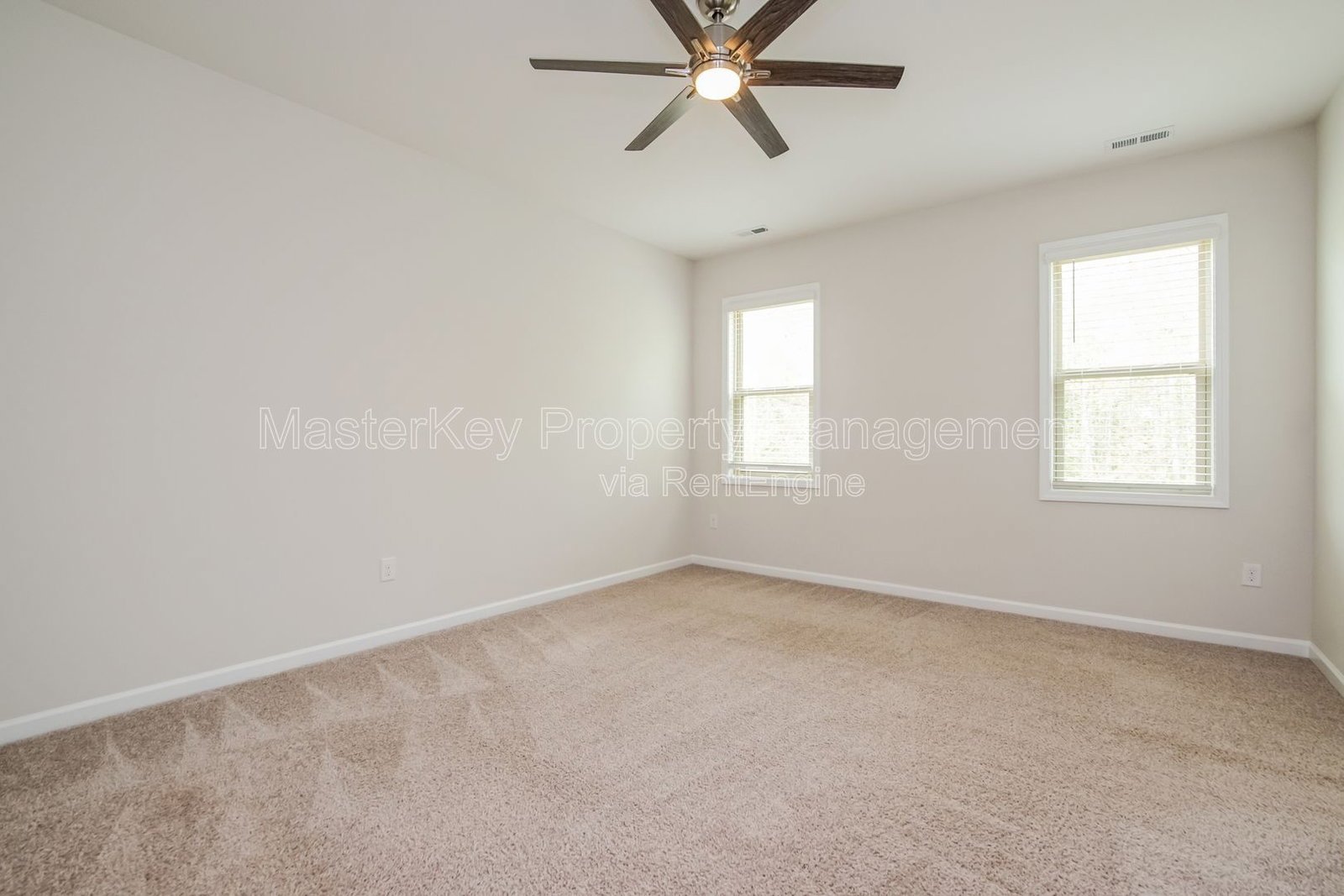 Spacious 4 Bedroom Single Family In Clayton NC!!! property image