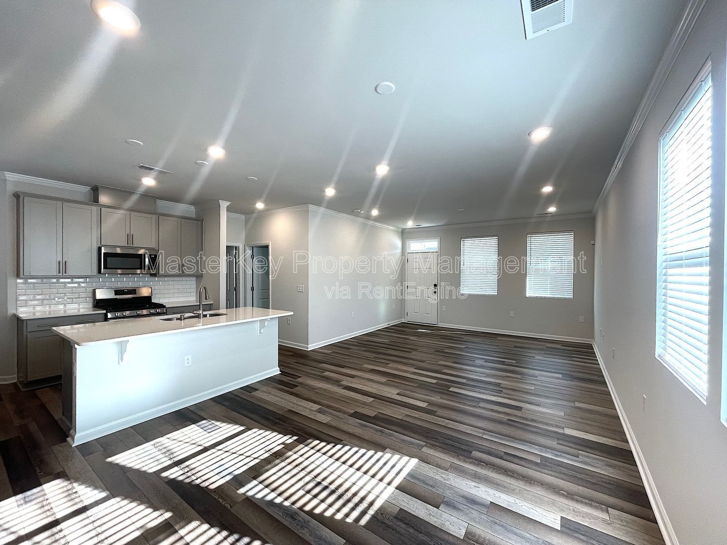 Spacious 4 Bedroom End Unit Townhome in Raleigh! property image
