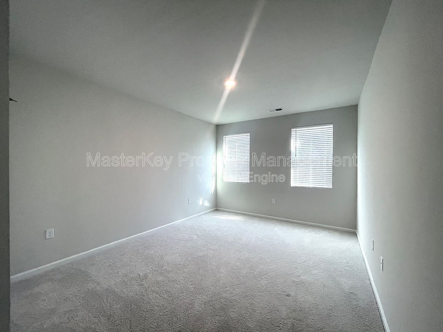 Spacious 4 Bedroom End Unit Townhome in Raleigh! property image