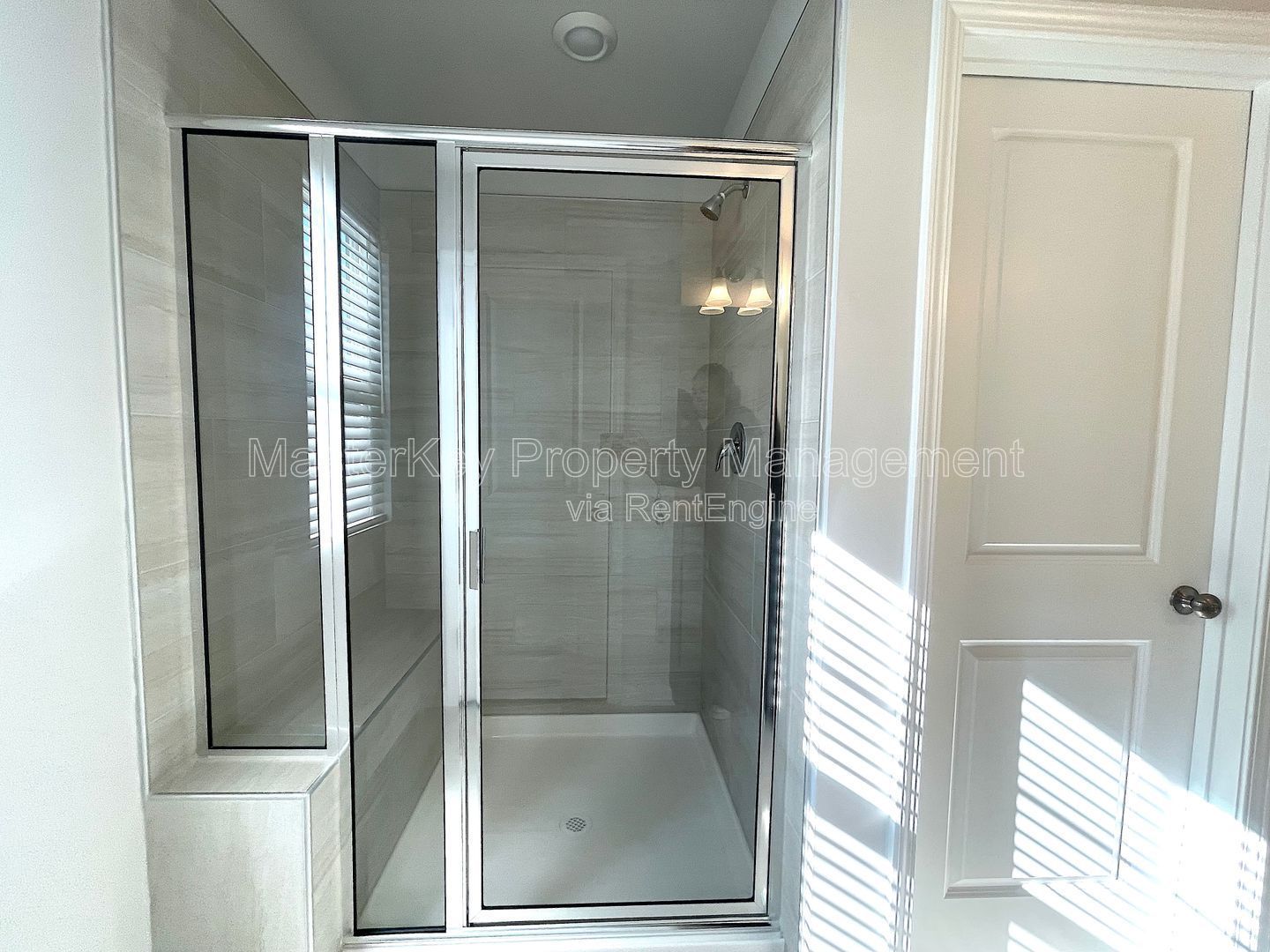 Spacious 4 Bedroom End Unit Townhome in Raleigh! property image