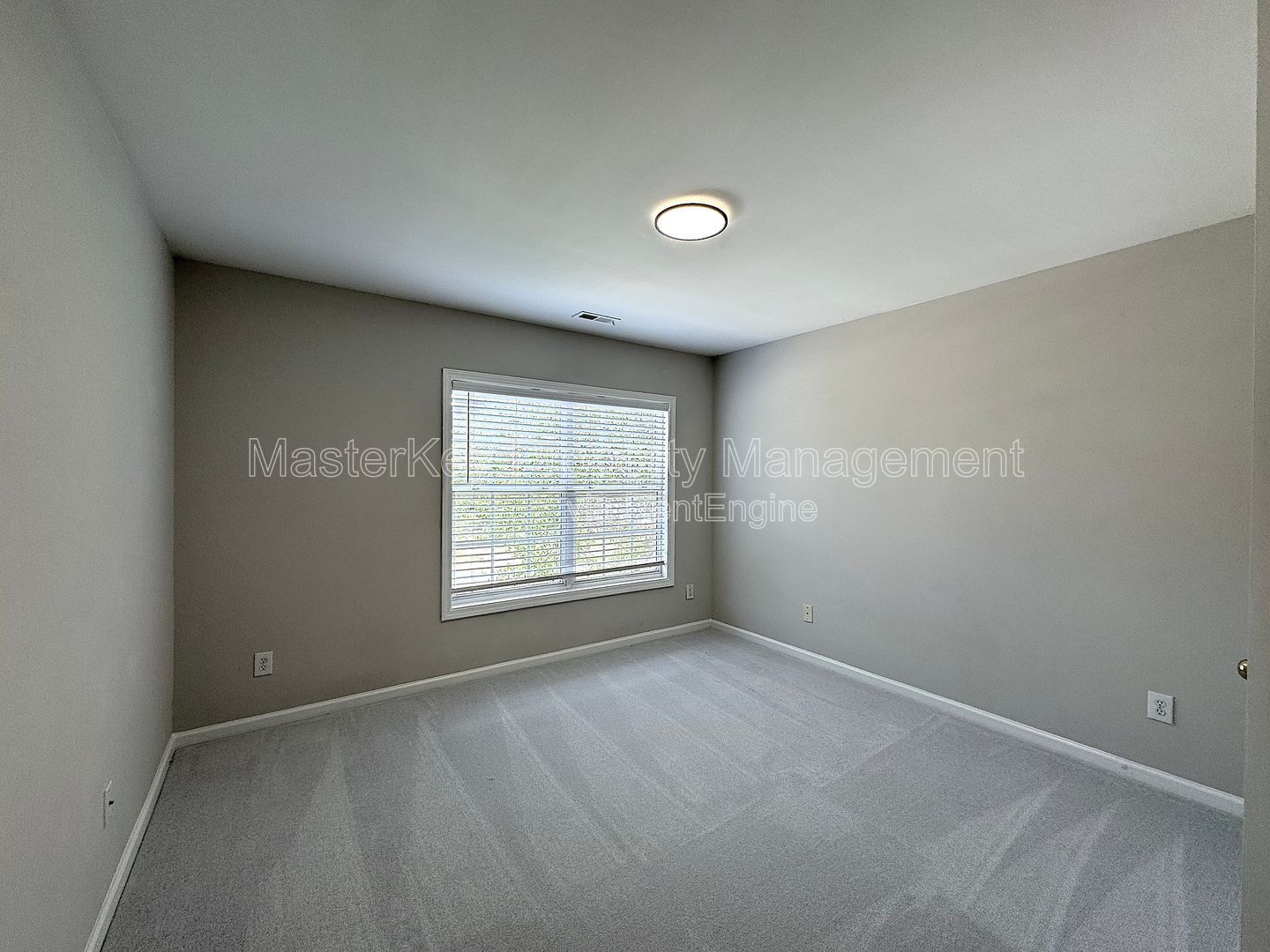 Spacious 4-Bedroom, 2.5 Bathroom Single-Family in Apex, NC property image