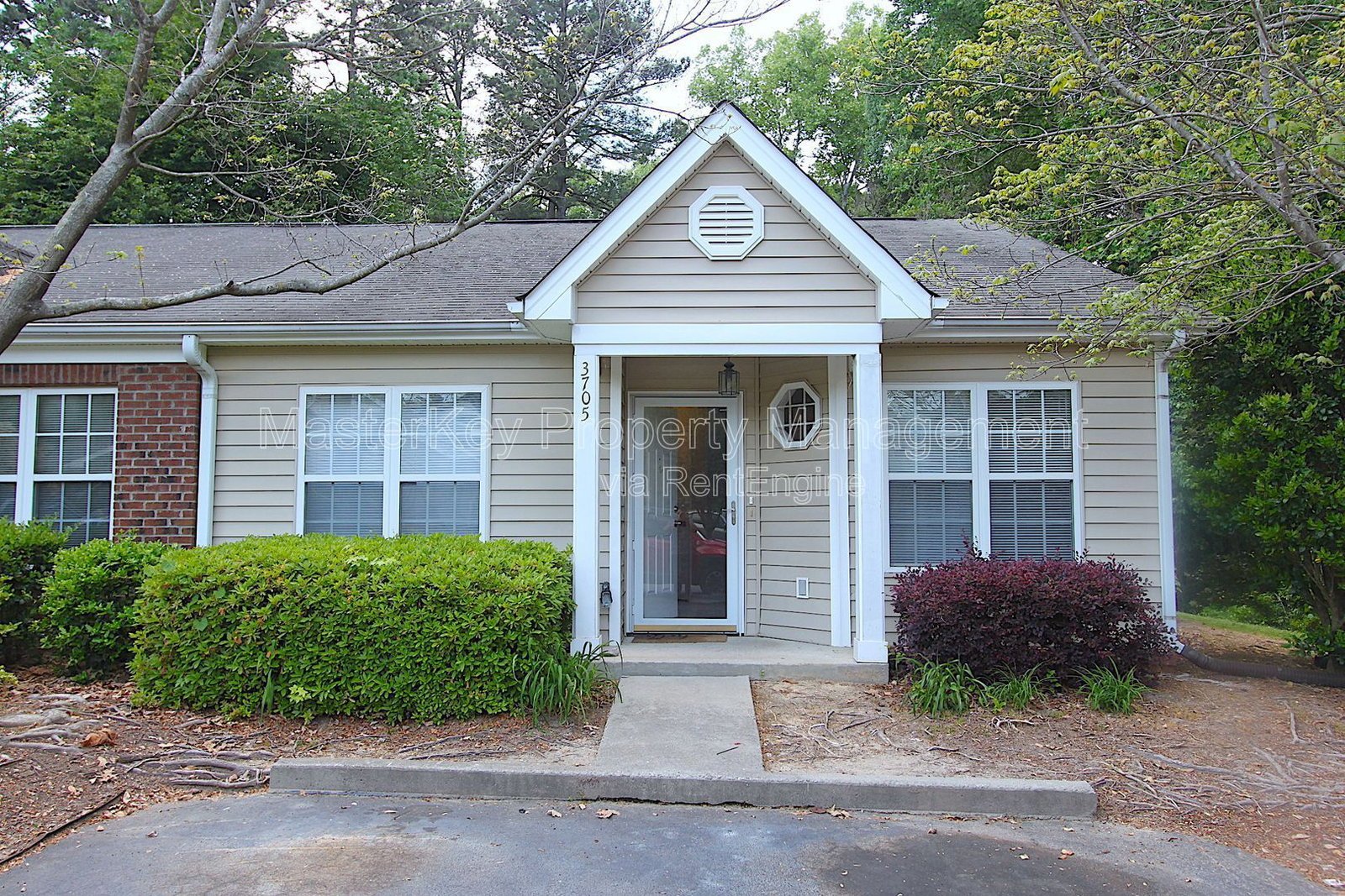 Modern 2-Bedroom, 2 Bathroom Townhome in Raleigh, NC property image
