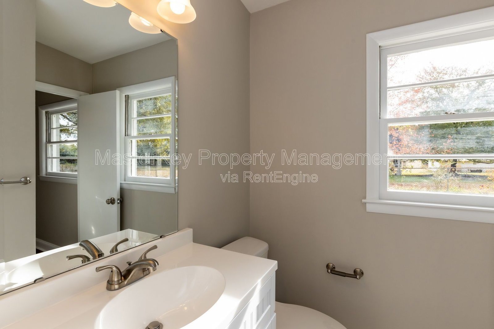 Inviting 3-Bedroom, 2 Bathroom Single-Family in Raleigh, NC property image