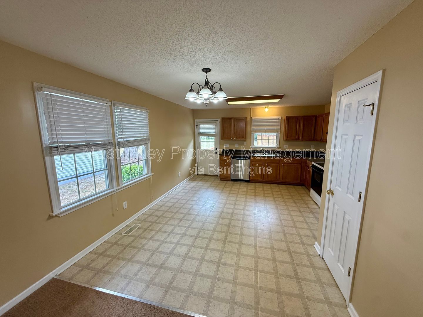 Charming 2-Bedroom, 2 Bathroom Single-Family in Zebulon, NC property image