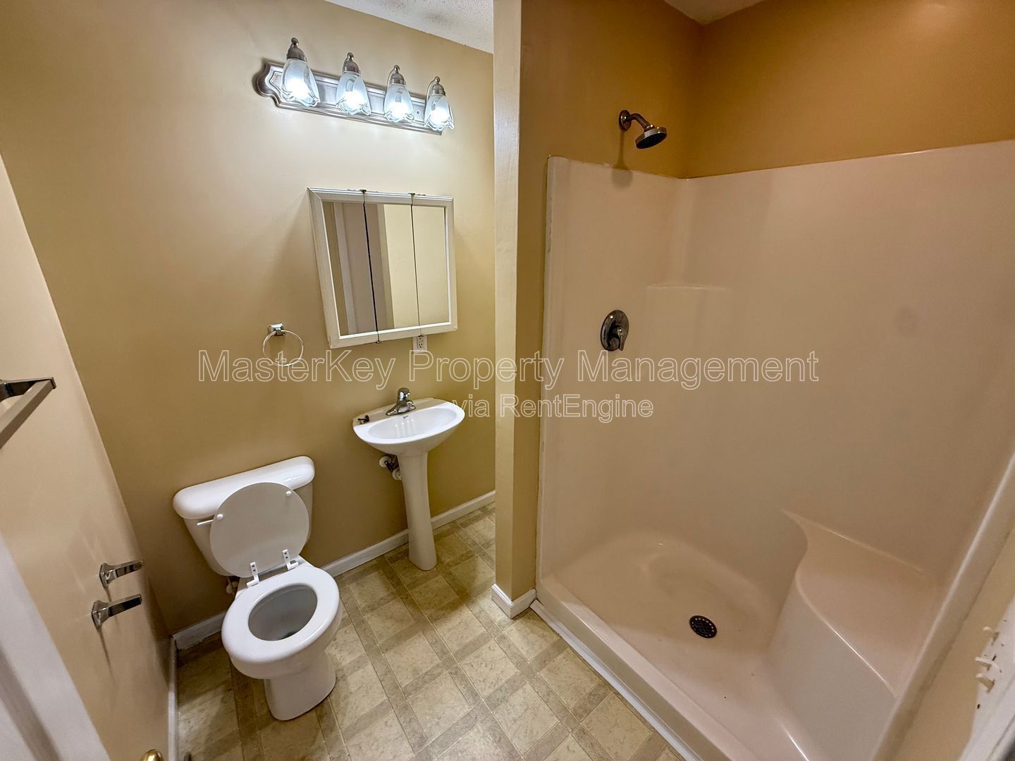 Charming 2-Bedroom, 2 Bathroom Single-Family in Zebulon, NC property image