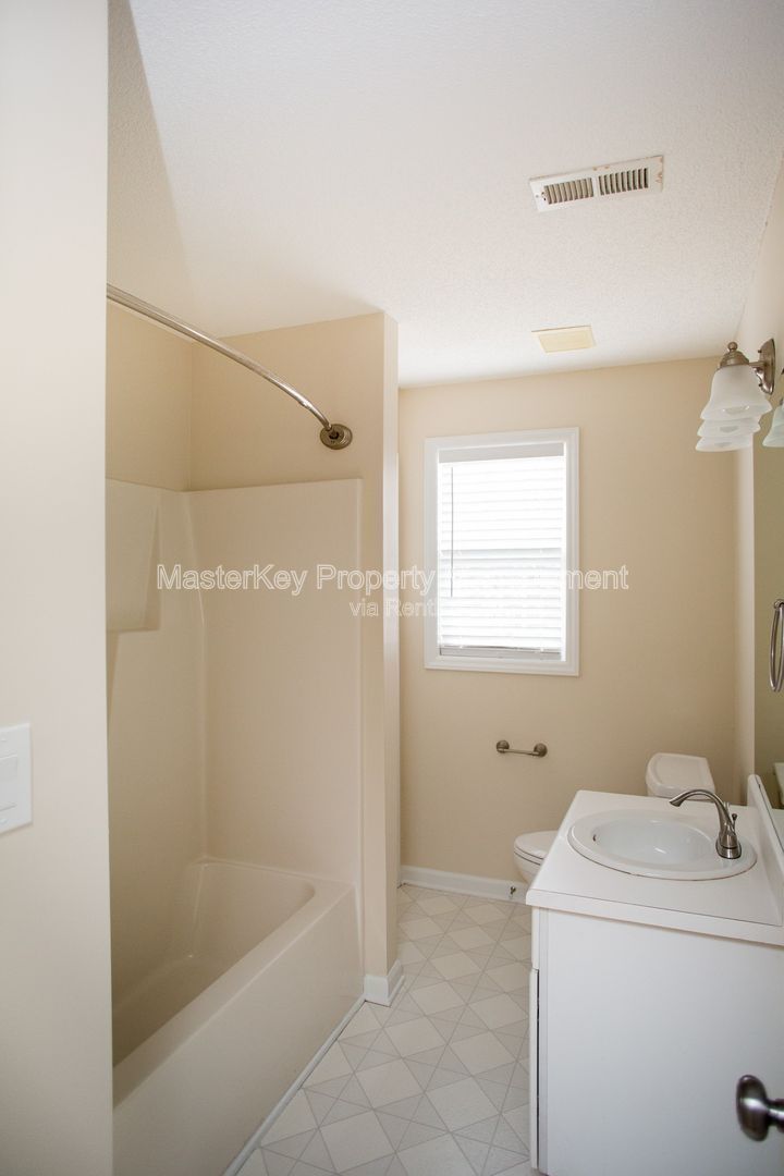 Beautiful End Unit Townhome in a Great Cary Location property image