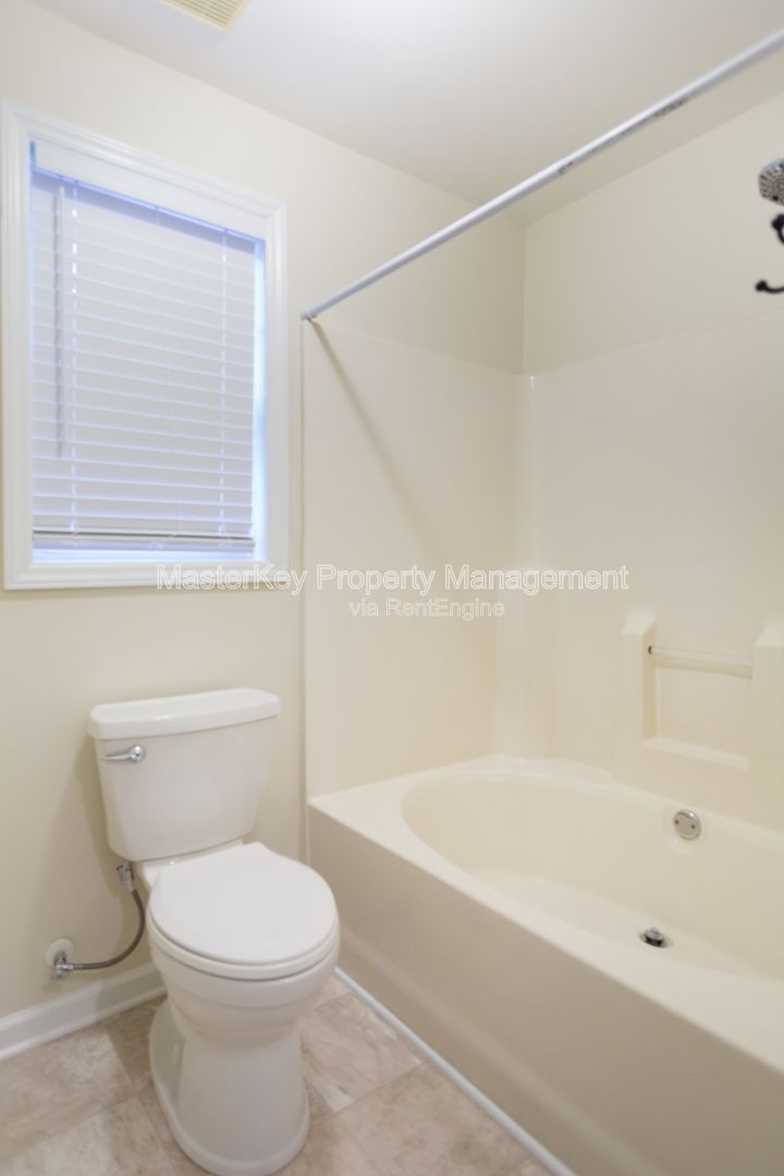 Beautiful End Unit Townhome in a Great Cary Location property image
