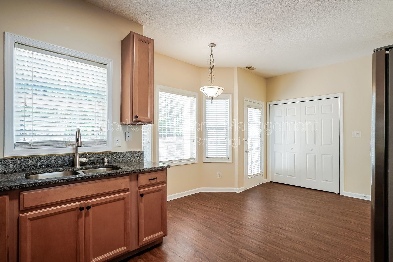 Beautiful End Unit Townhome in a Great Cary Location property image