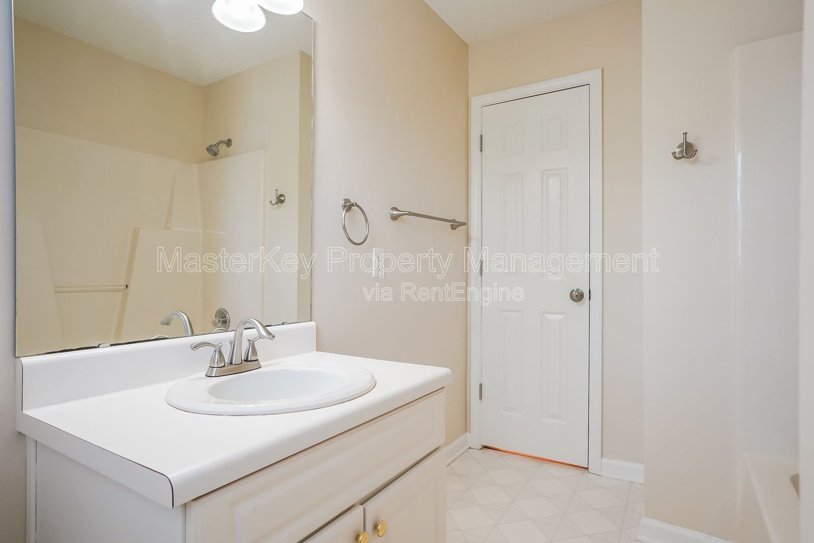 Beautiful End Unit Townhome in a Great Cary Location property image
