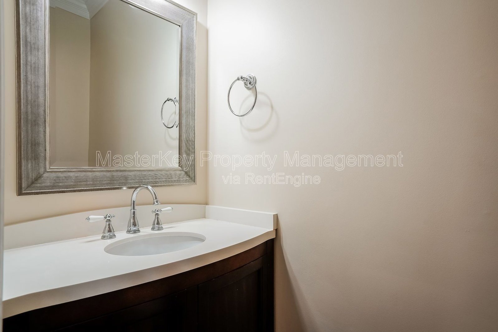 Beautiful End Unit Townhome in a Great Cary Location property image