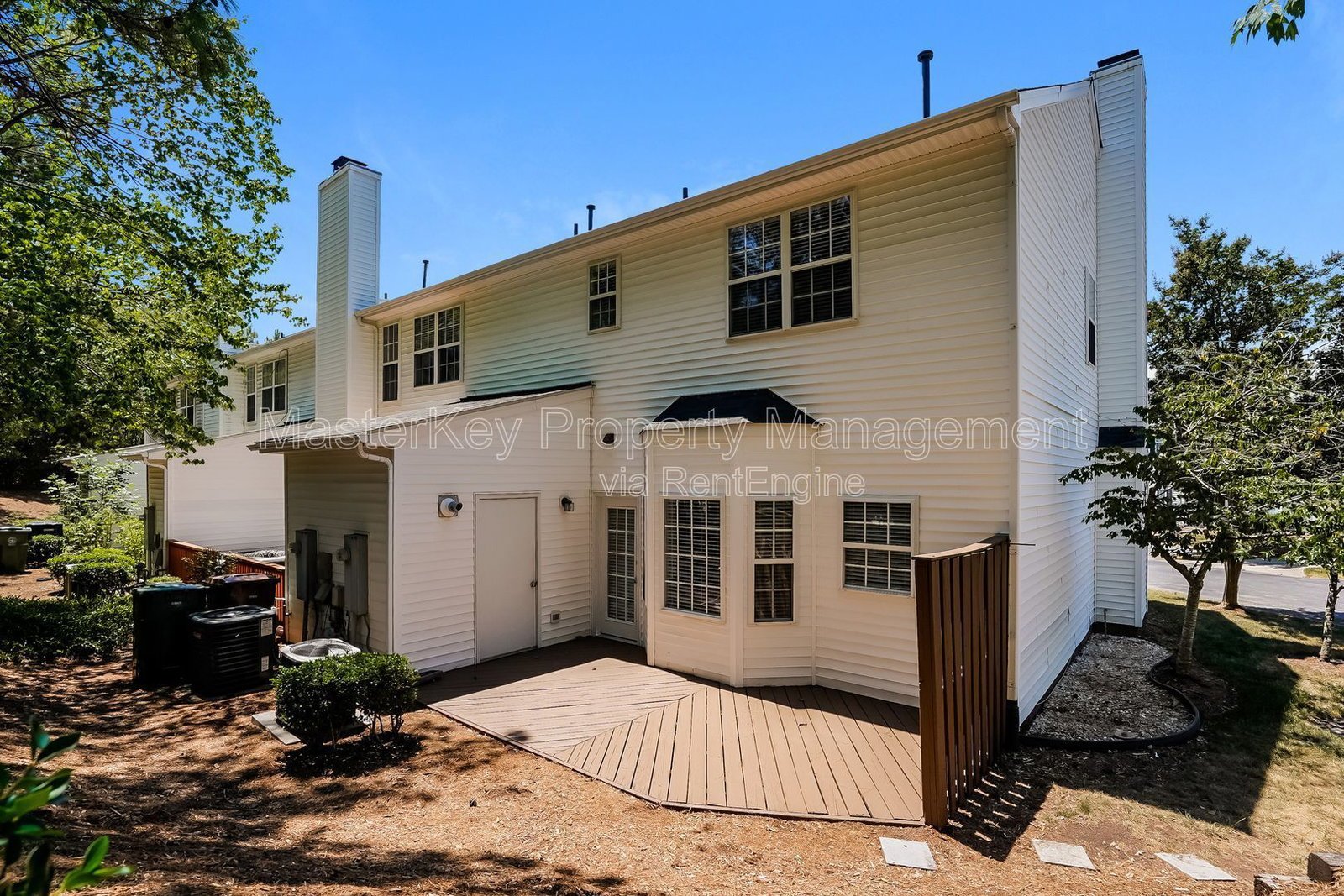 Beautiful End Unit Townhome in a Great Cary Location property image
