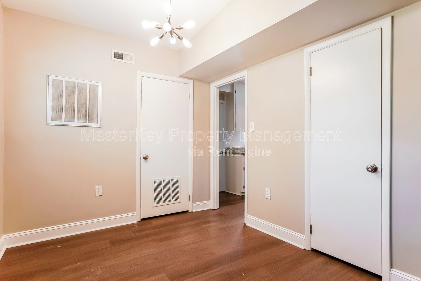 Inviting 3-Bedroom, 2 Bathroom Single-Family in Raleigh, NC property image