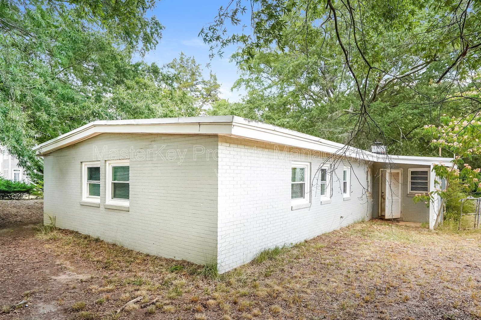 Inviting 3-Bedroom, 2 Bathroom Single-Family in Raleigh, NC property image