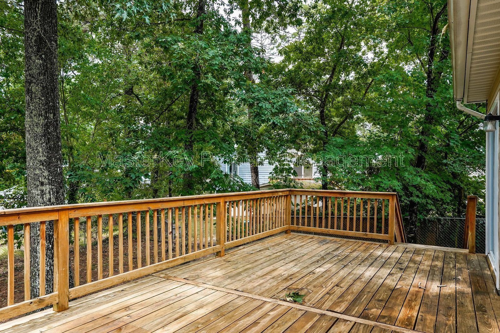 Charming 3-Bedroom, 2 Bathroom Single-Family in Raleigh, NC property image