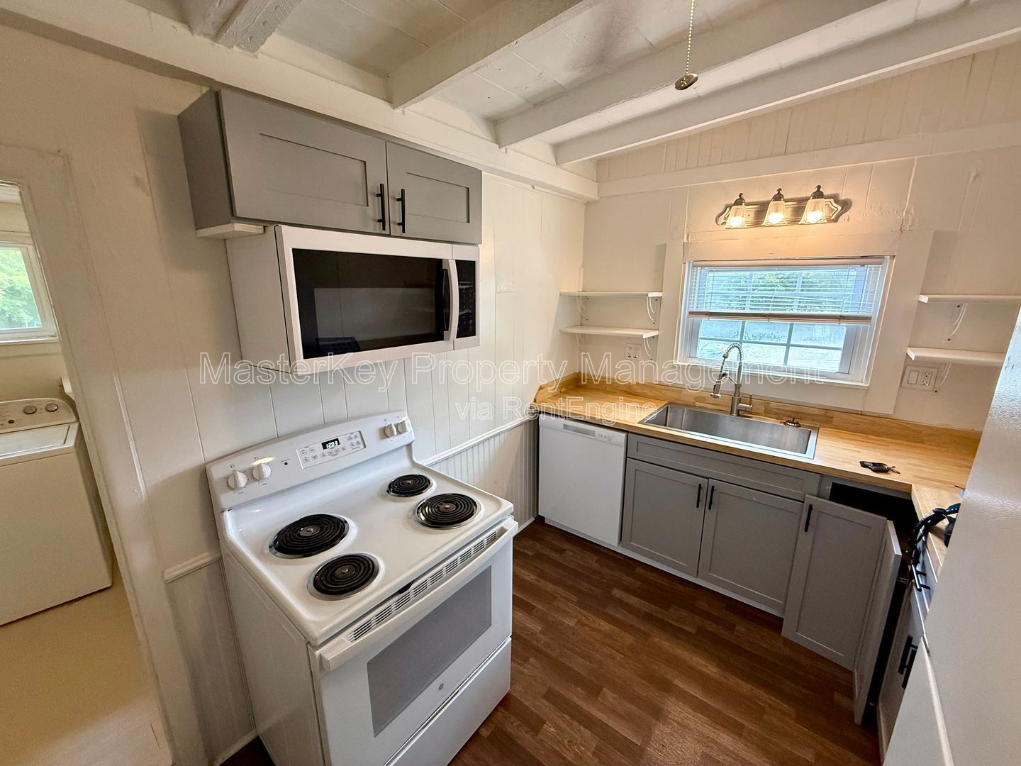 Inviting 2-Bedroom, 1 Bathroom Duplex in Durham, NC property image