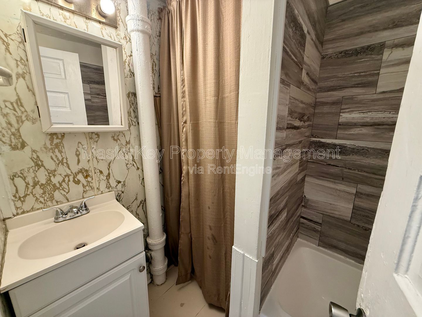 Inviting 2-Bedroom, 1 Bathroom Duplex in Durham, NC property image
