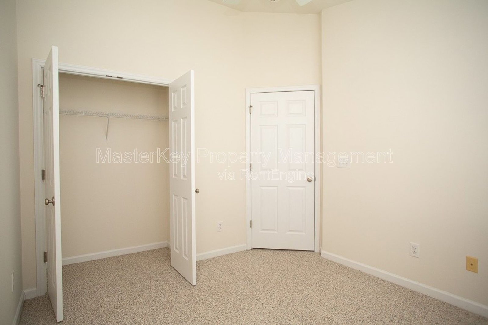 Stunning 3-Bedroom, 3.5 Bathroom Townhome in Apex, NC property image