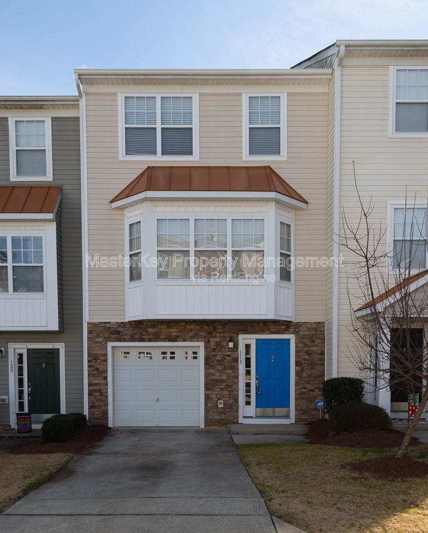 Stunning 3-Bedroom, 3.5 Bathroom Townhome in Apex, NC property image