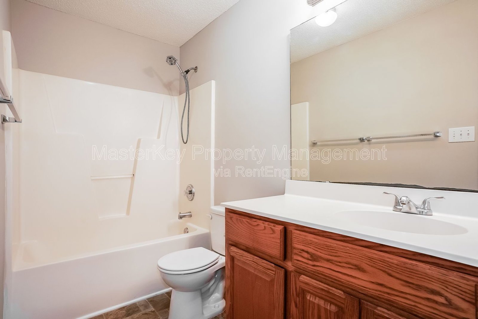 Charming 3-Bedroom, 2 Bathroom Single-Family in Holly Springs, NC property image
