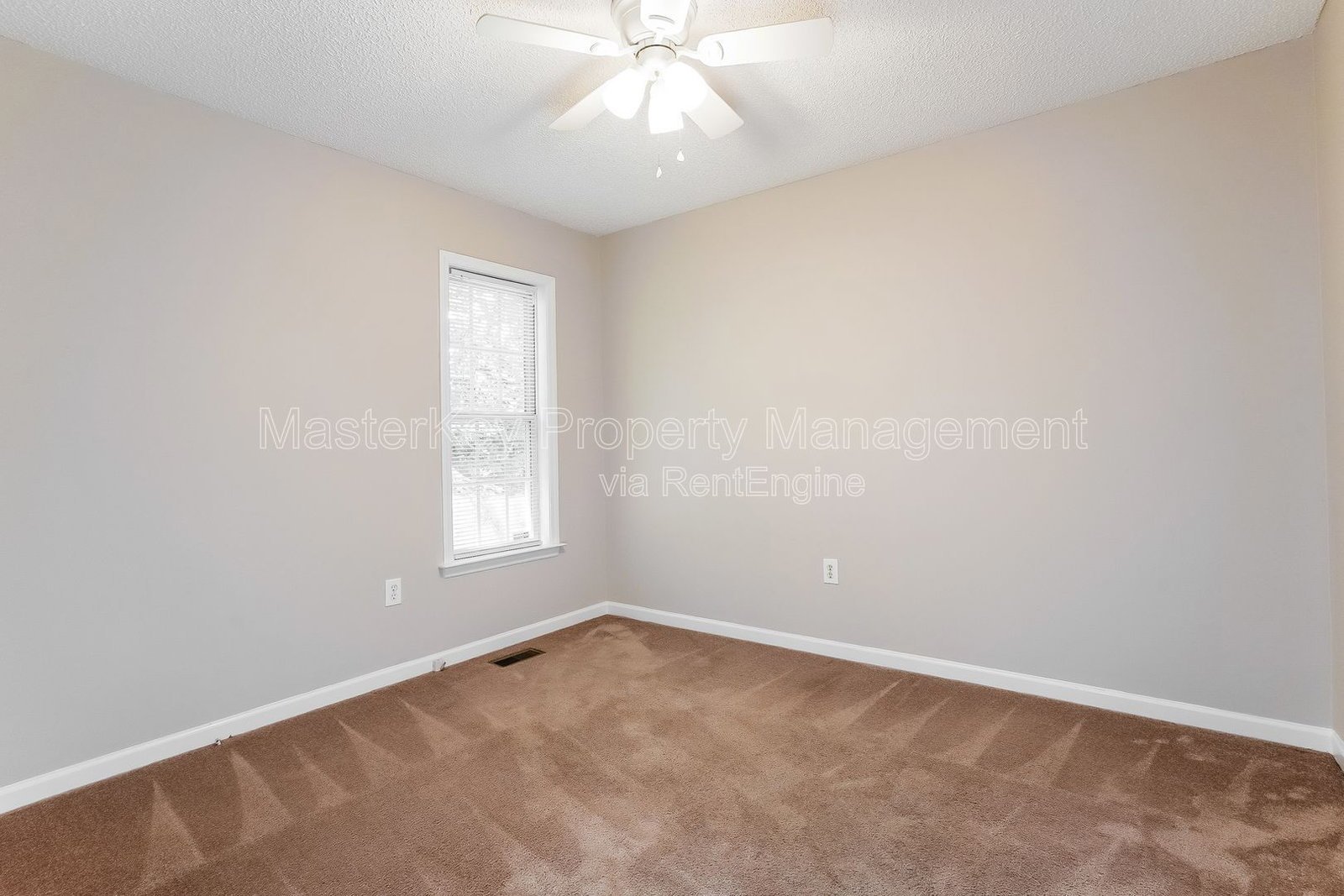 Charming 3-Bedroom, 2 Bathroom Single-Family in Holly Springs, NC property image