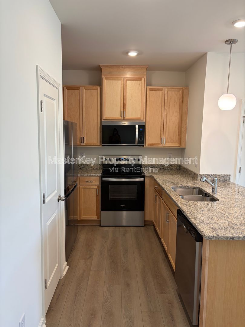 Spacious 3 Bedroom Townhome Located In Raleigh NC!!! property image