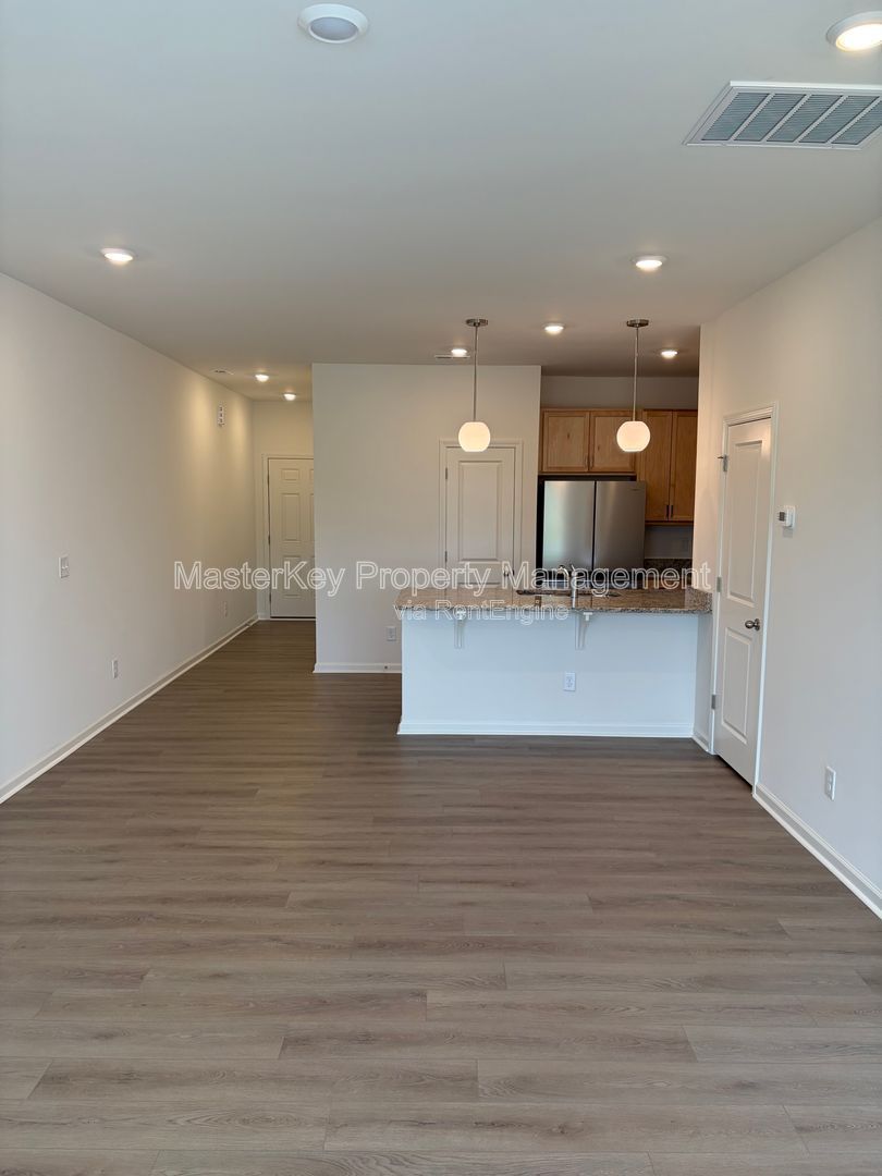 Spacious 3 Bedroom Townhome Located In Raleigh NC!!! property image
