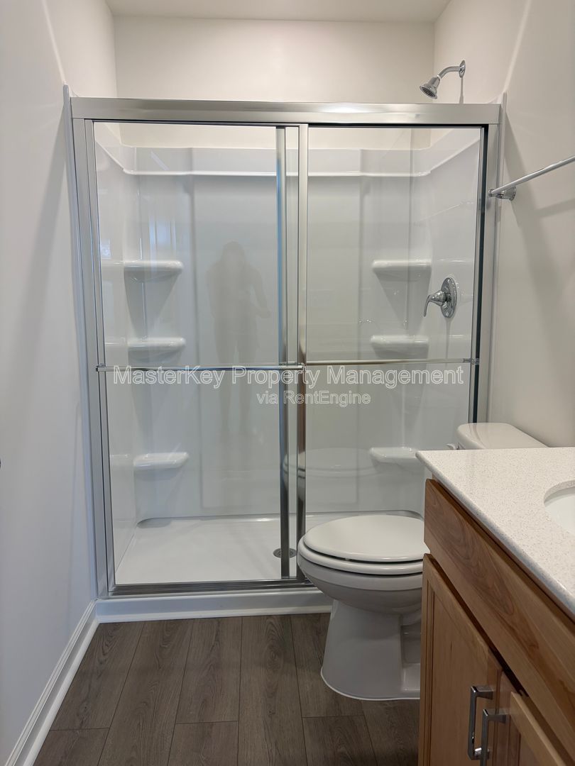 Spacious 3 Bedroom Townhome Located In Raleigh NC!!! property image