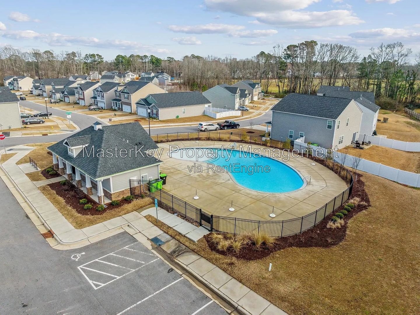 Spacious 4 Bedroom Single Family Located In Zebulon NC!!! property image
