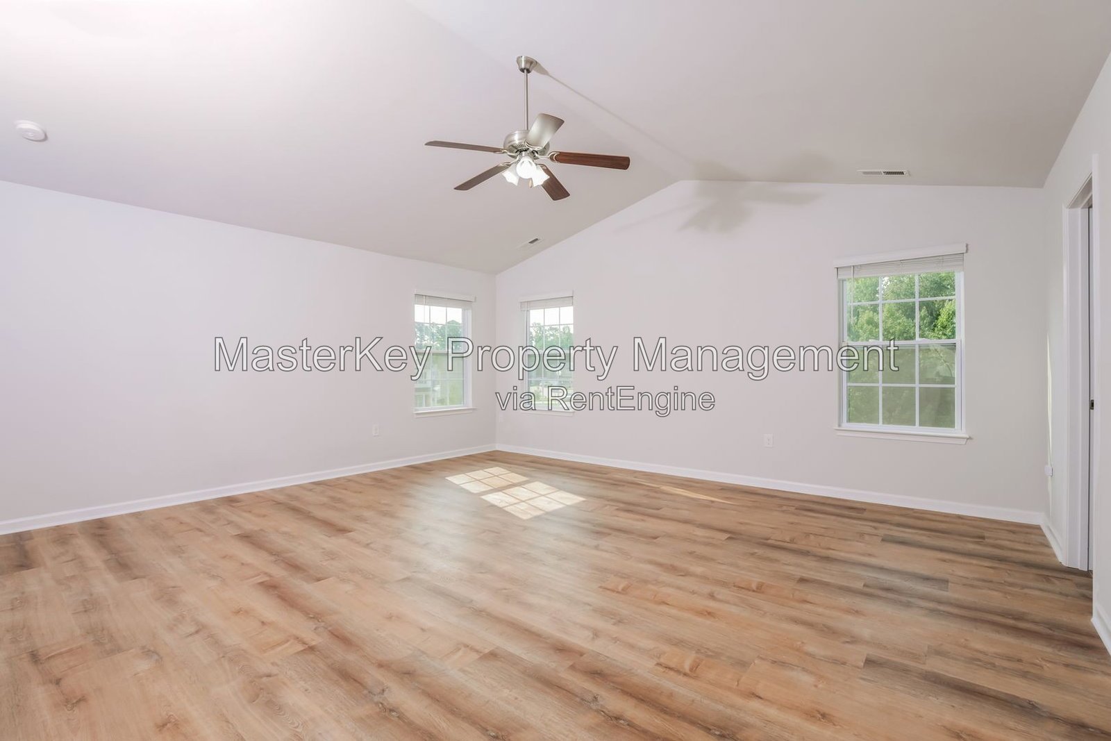 Spacious 4 Bedroom Single Family Located In Zebulon NC!!! property image