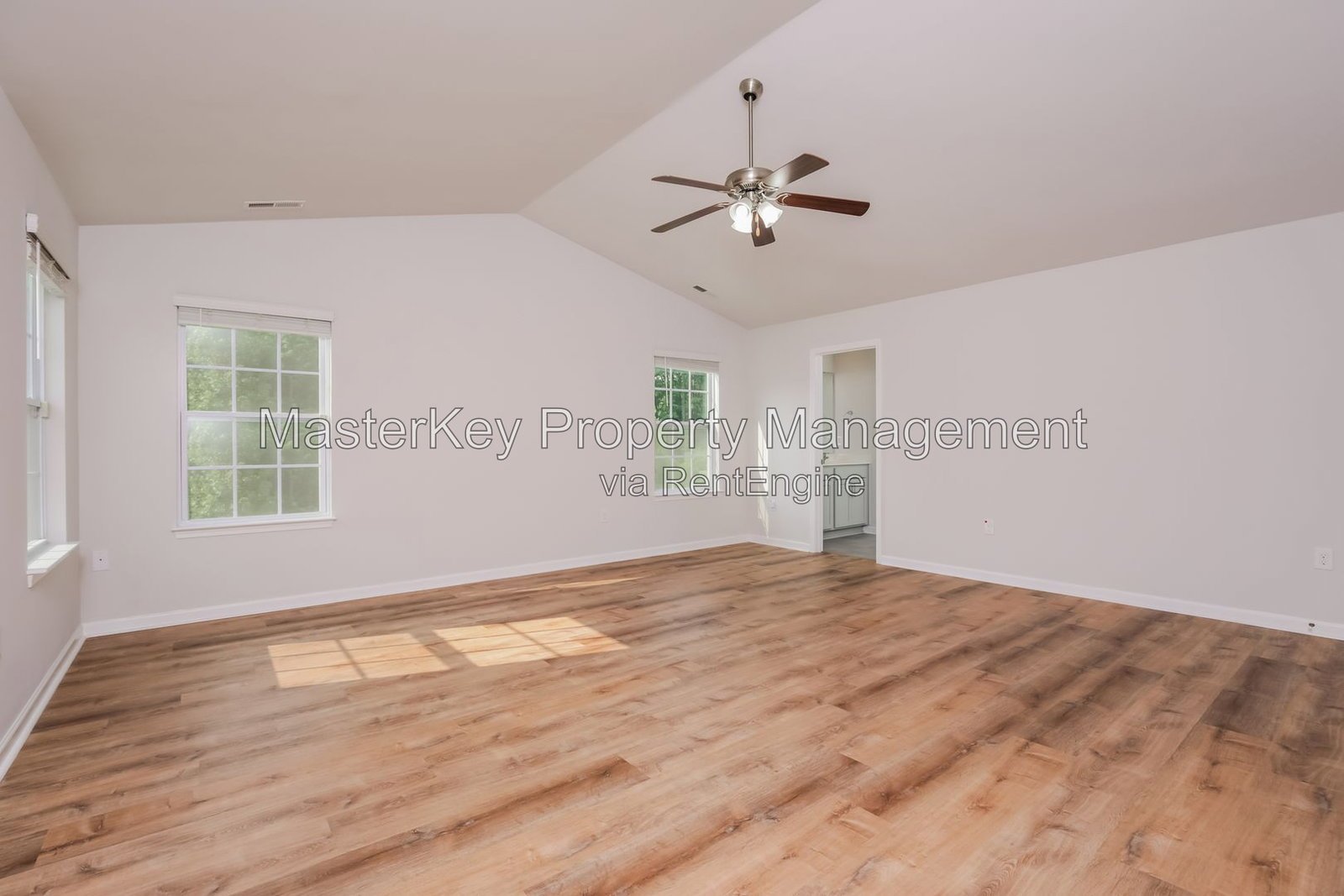 Spacious 4 Bedroom Single Family Located In Zebulon NC!!! property image