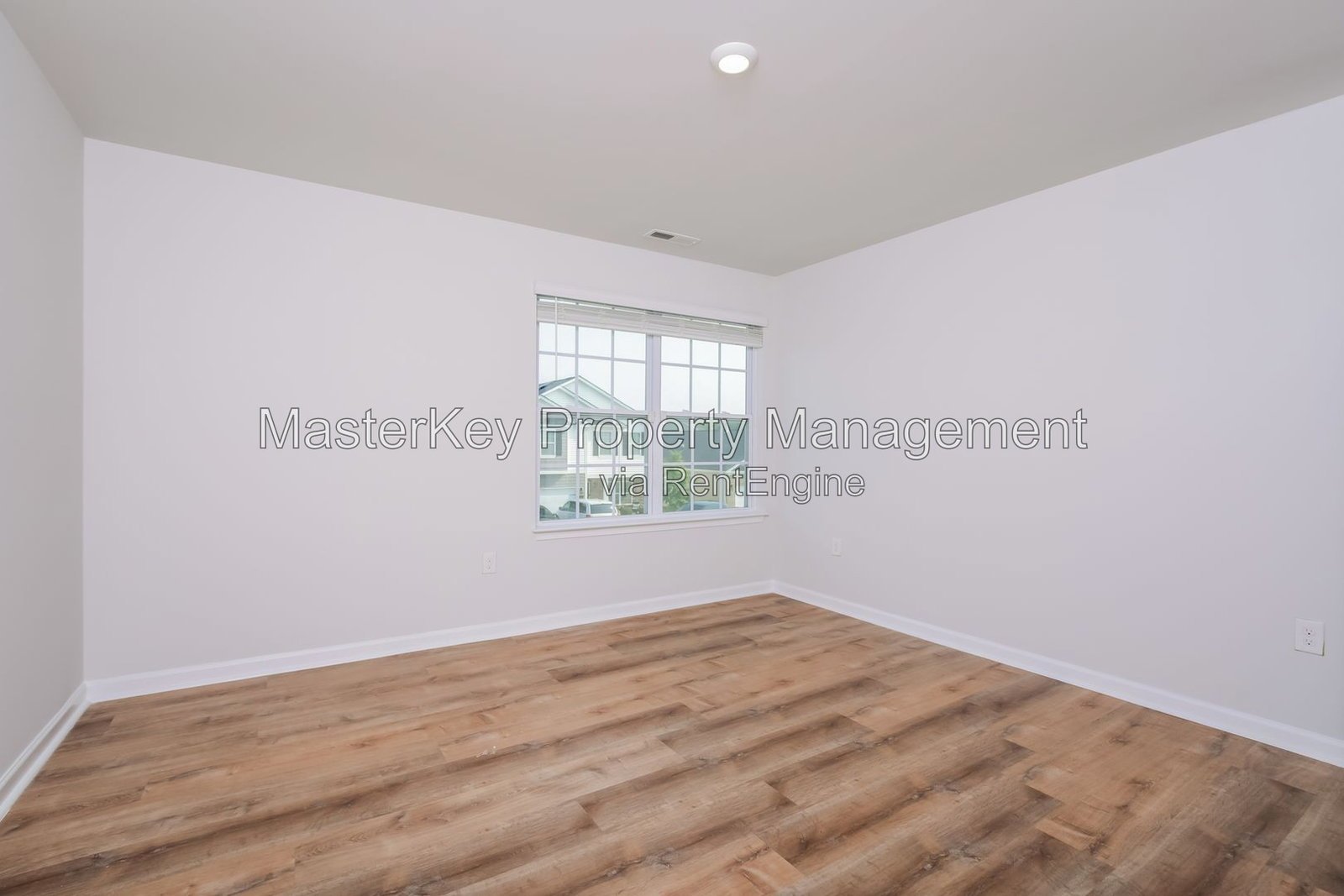 Spacious 4 Bedroom Single Family Located In Zebulon NC!!! property image