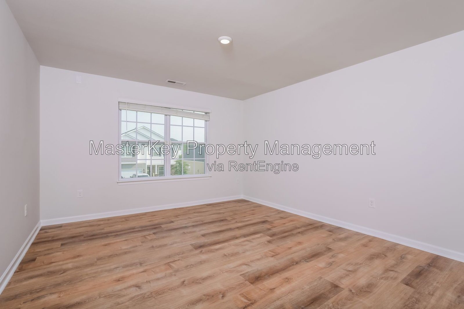 Spacious 4 Bedroom Single Family Located In Zebulon NC!!! property image