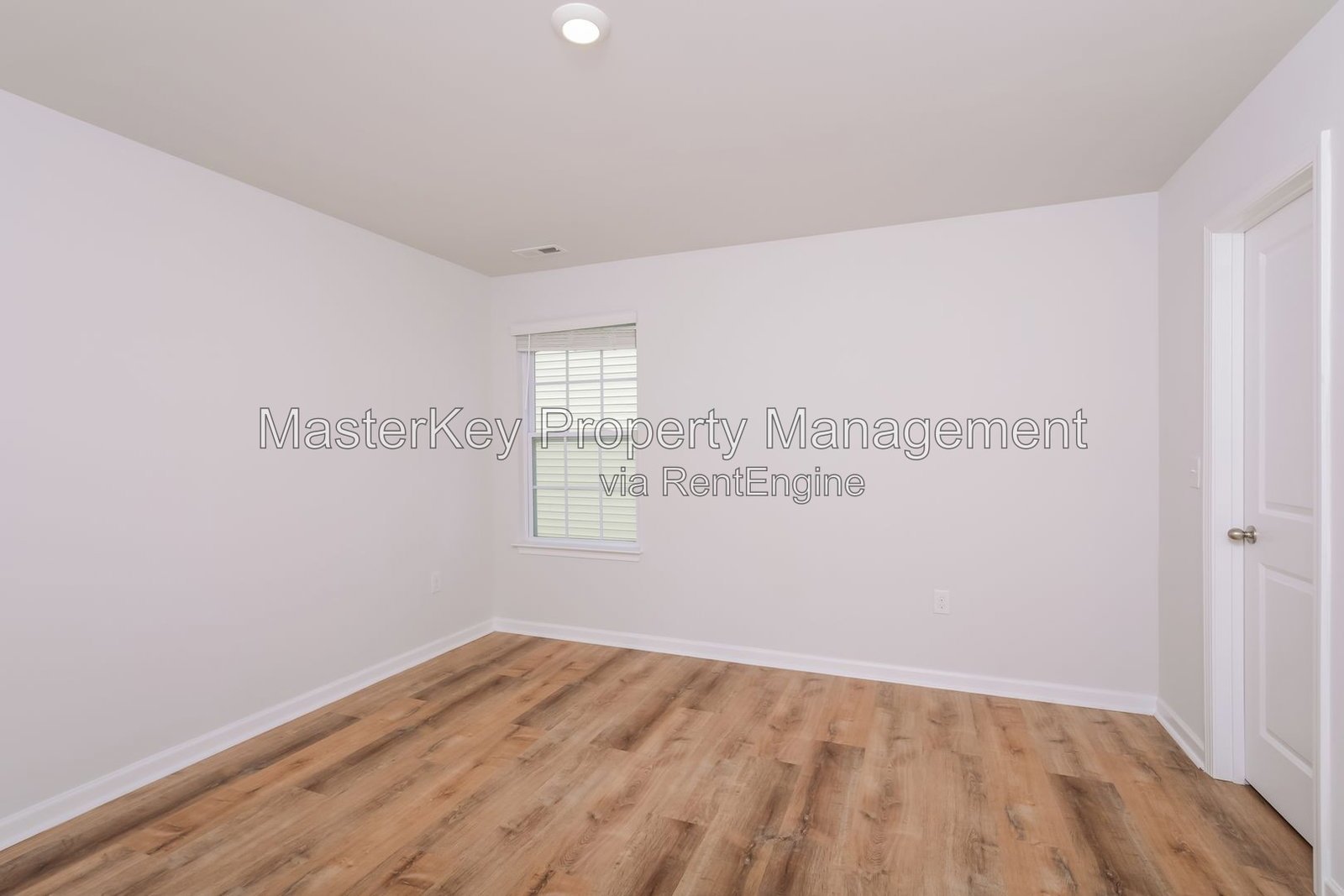 Spacious 4 Bedroom Single Family Located In Zebulon NC!!! property image